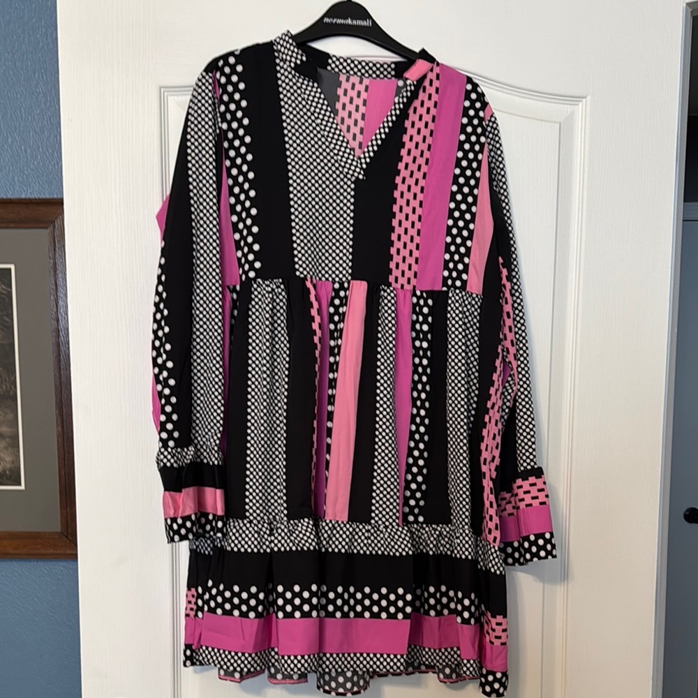 Norma Kamali Black and Pink Patterned Dress